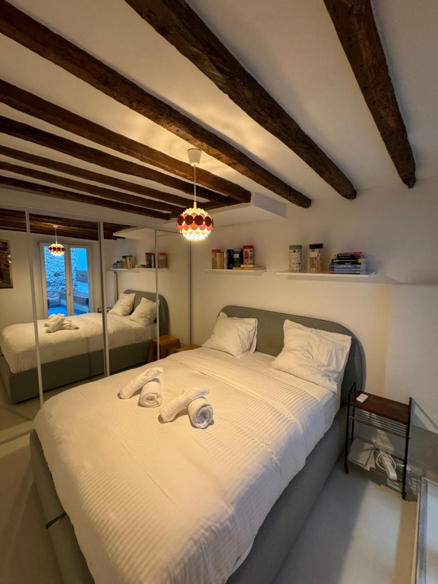 Montmartre Apartment *